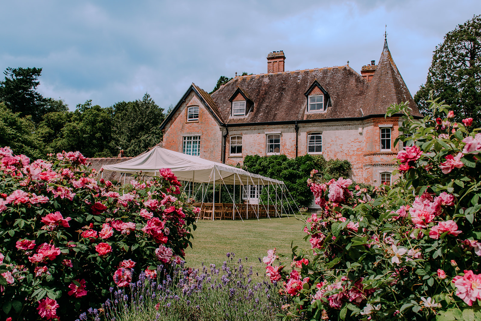 Summer Gardens Shillingstone