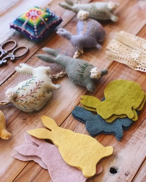 image of needlefelt in the shape of bunnies